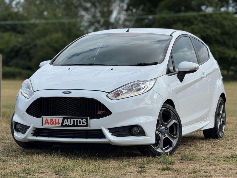 FORD FIESTA 1.6T EcoBoost ST-3 Euro 6 3dr